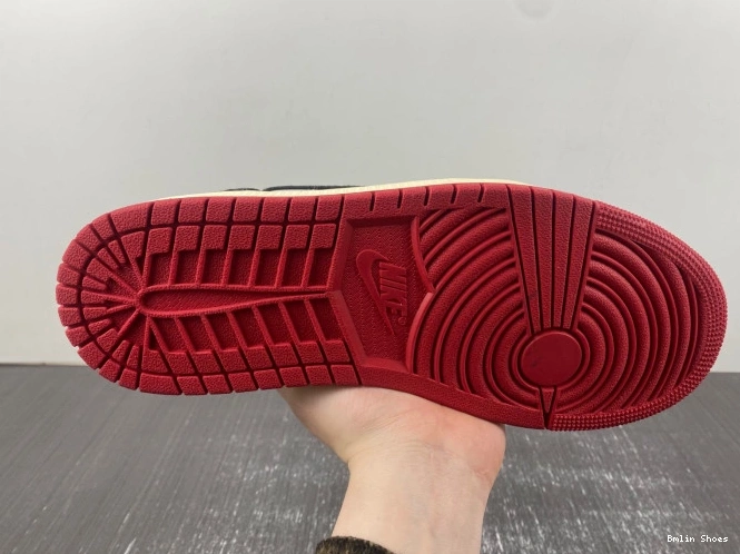 Bmlin Shoes Away 1 Low OG Air Trophy FN0432-100 Room x Jordan 0715